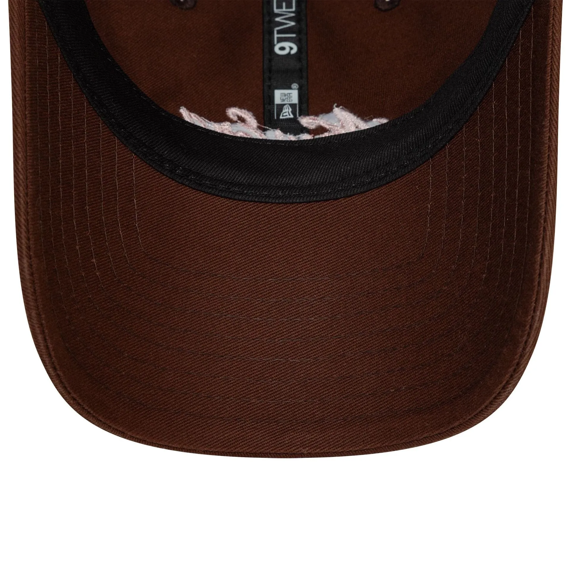 New Era Essential Midi Dark Brown 9TWENTY Adjustable Cap Billy J